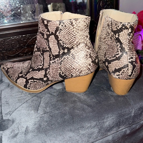 Snake-Print Booties - Picture 7 of 16